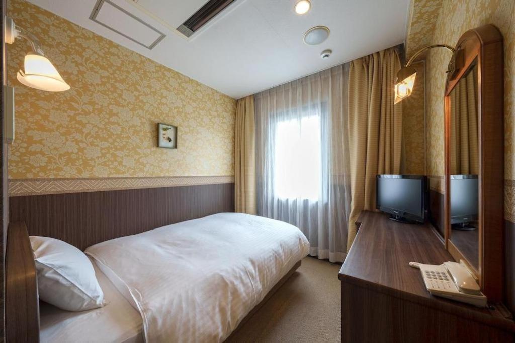 Hotel Eclair Hakata Fukuoka  Bagian luar foto